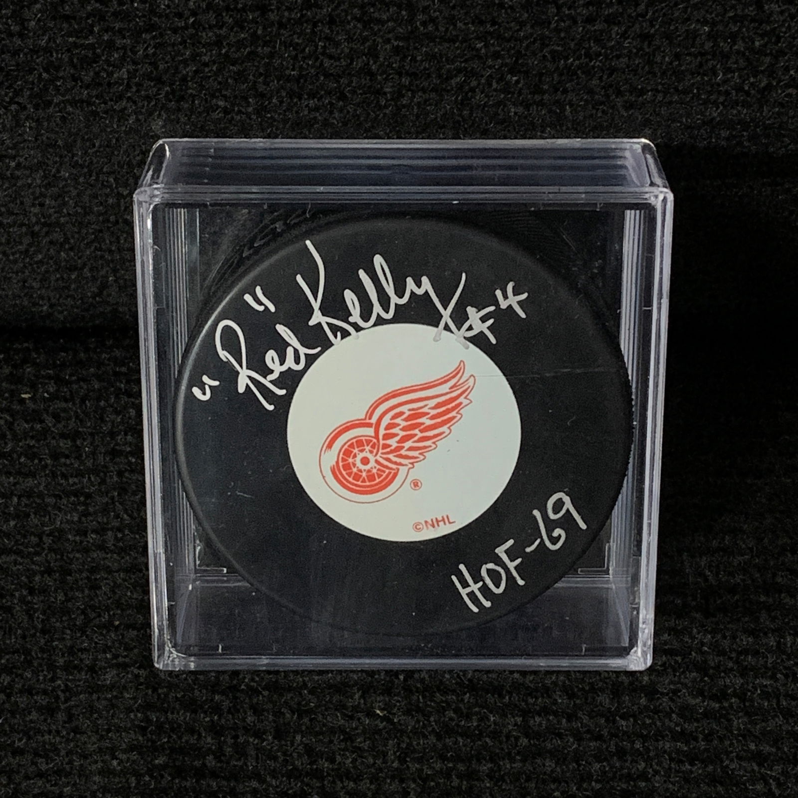 Red Kelly Signed Hockey Puck HOF JSA COA (1 of 2)