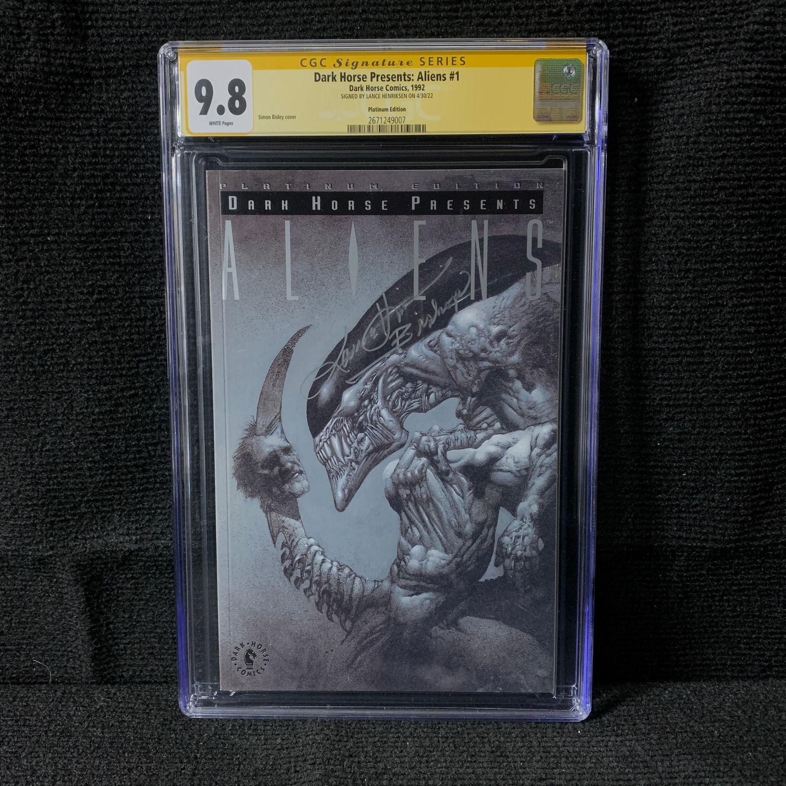 CGC 9.8 DHP Aliens 1 Lance Henriksen Sig (1 of 1)