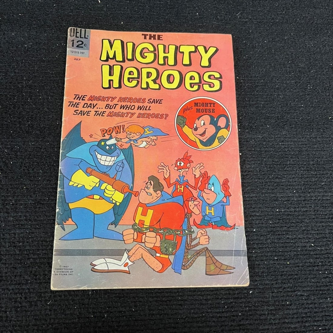 Mighty Heroes 4 Feat. Mighty Mouse Dell Silver Age: Please look at the pictures carefully to determine what you believe the condition of collectible is. We are currently accepting consignments. Email us a aeronhouse1994@gmail.com or visit our website, 