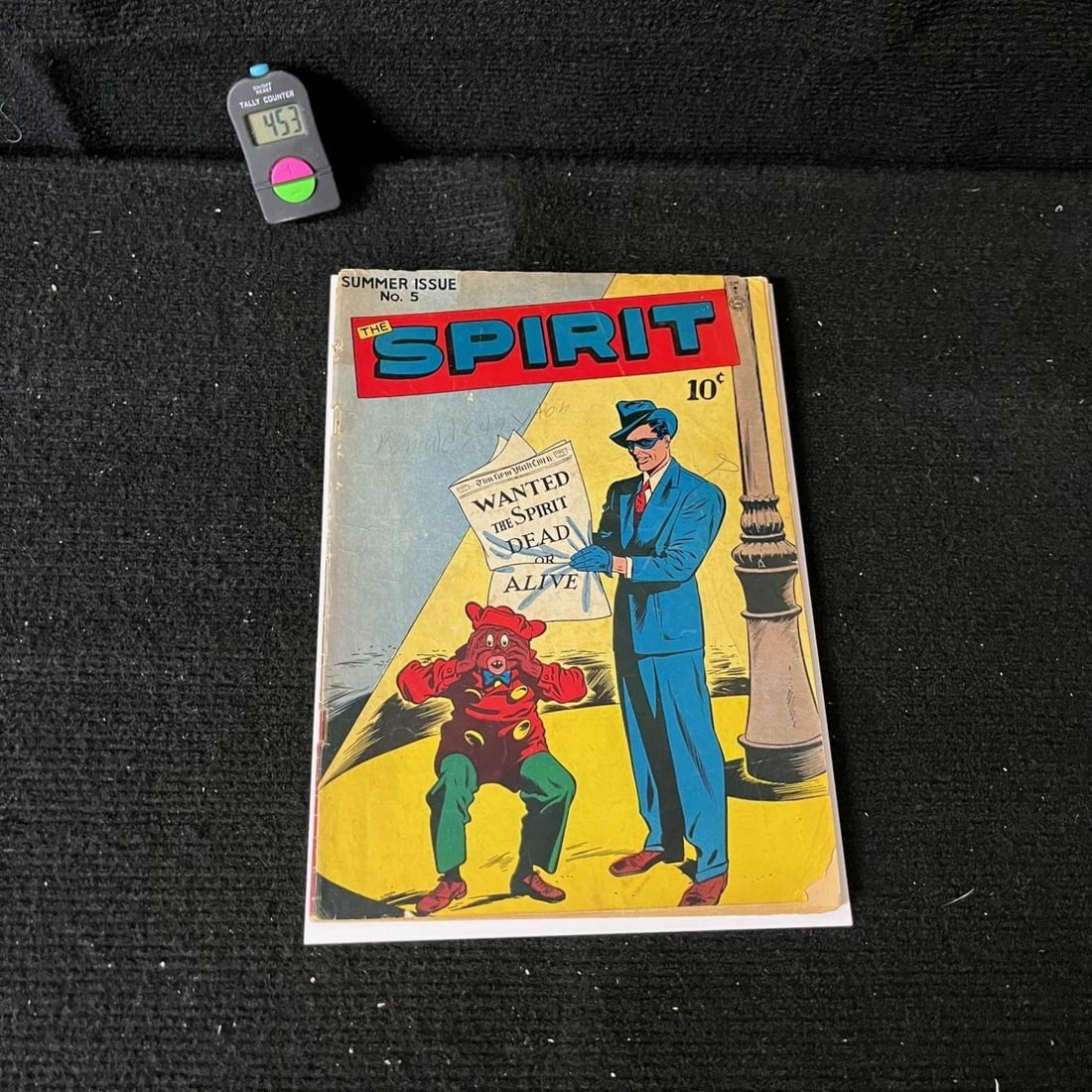 Spirit 5 Golden Age Lou Fine Cover: Please look at the pictures carefully to determine what you believe the condition of collectible is. We are currently accepting consignments. Email us a aeronhouse1994@gmail.com or visit our website, 