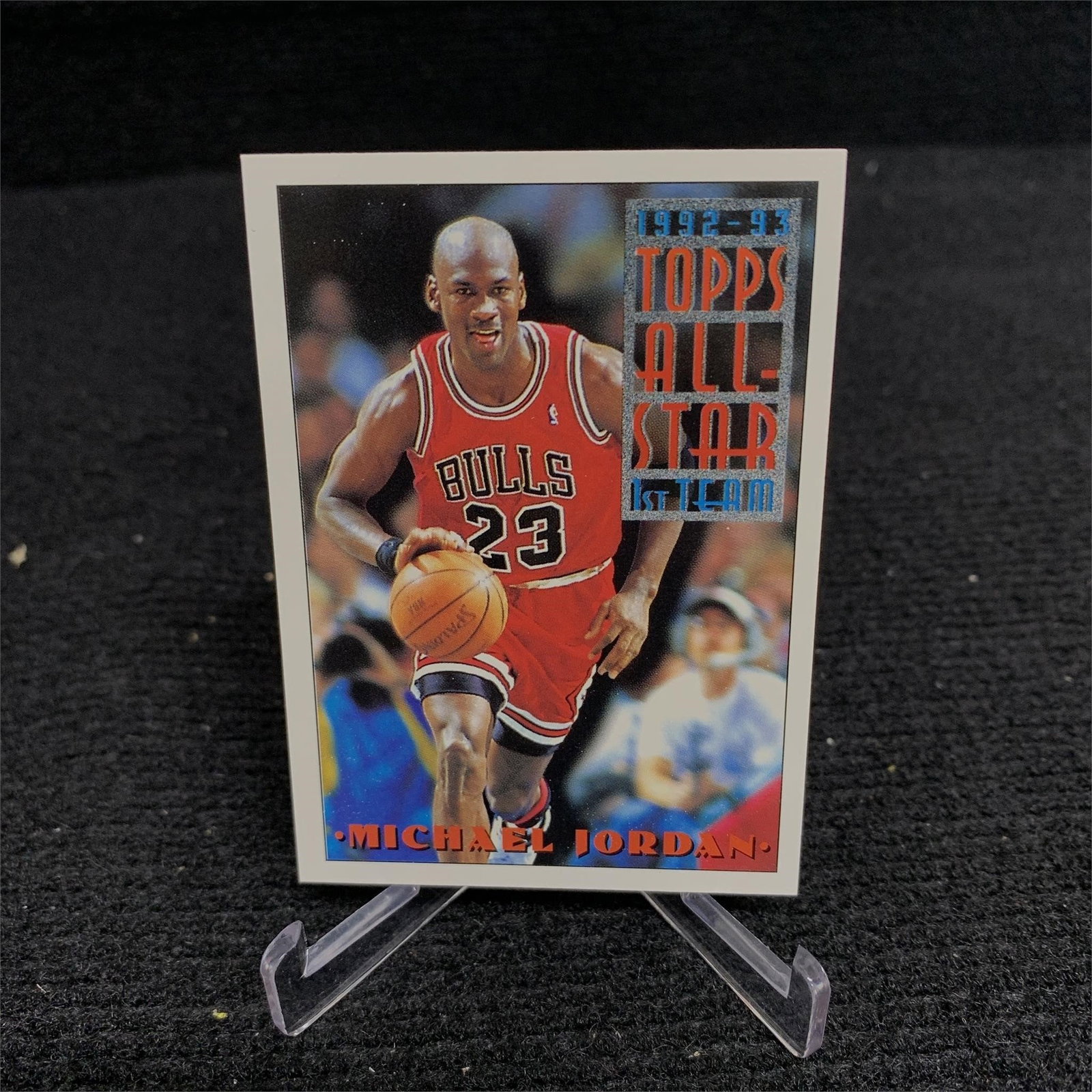 1993 TOPPS HOF MICHAEL JORDAN CARD: We are a veteran owned company. Please look at the pictures carefully to determine what you believe the condition of collecitible is. We are currently accepting consignments. Email us a aeronhouse1994