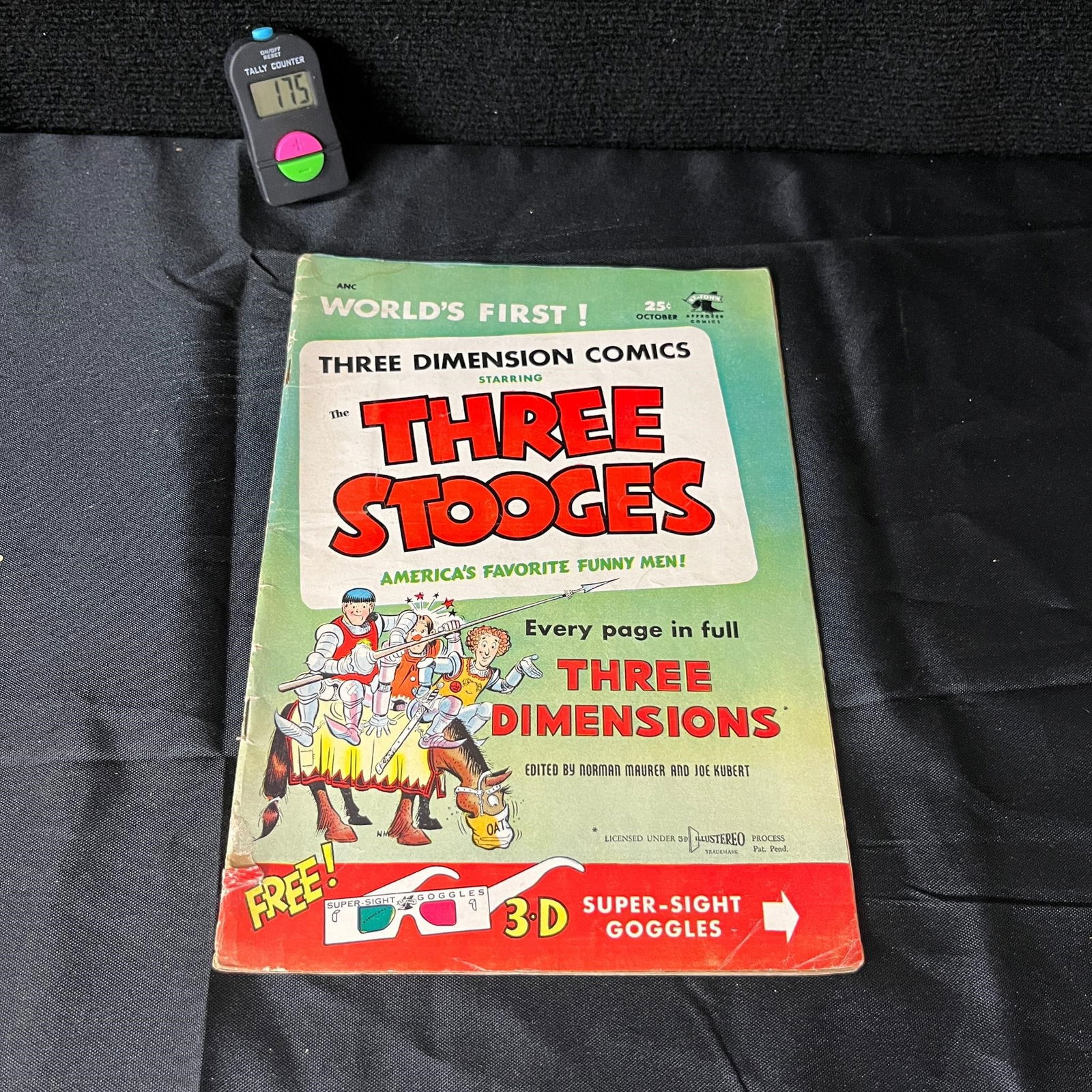 Three Stooges 2 3-D Comic St. John No Glasses (1 of 2)