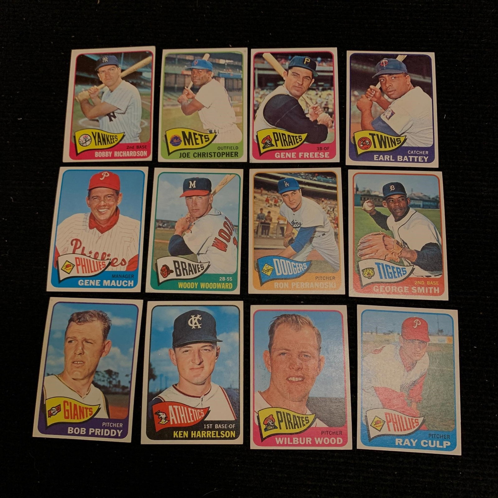 1965 Topps Baseball Cards, Ray Culp: We are a veteran owned company. Please look at the pictures carefully to determine what you believe the condition of collectible is. We are currently accepting consignments. Email us a aeronhouse1994@