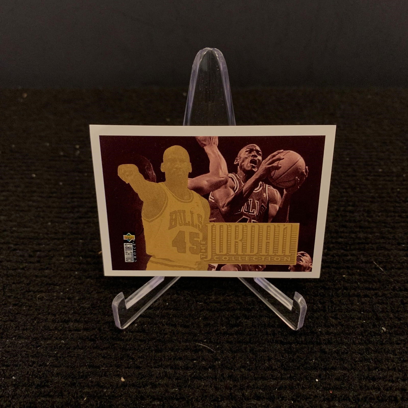 Michael Jordan #4 UD Baseketball Card (1 of 2)