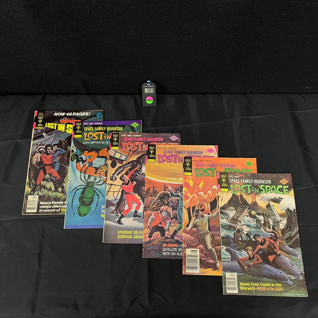 Space Family Robinson Lost in Space Comics (1 of 1)