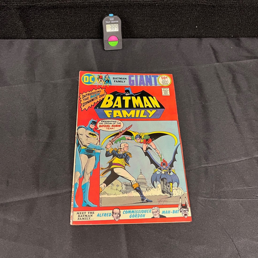 Batman Family 1 DC Bronze Age: We are a veteran owned company. Please look at the pictures carefully to determine what you believe the condition of collectible is. We are currently accepting consignments. Email us a aeronhouse1994@