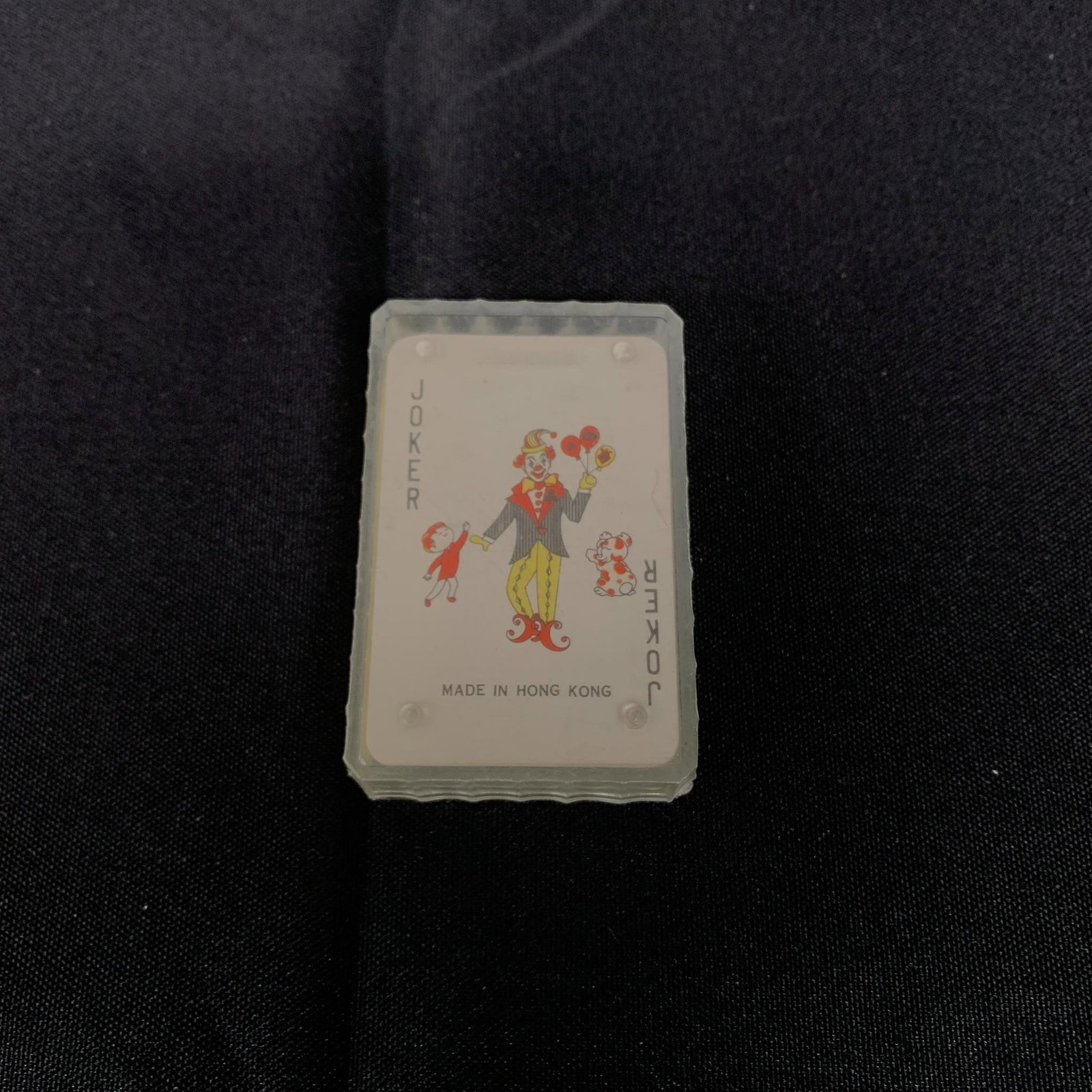 Tiny Deck of Playing Cards: Tiny deck of cards. Made in Hong Kong. We are a veteran owned company. Please look at the pictures carefully to determine what you believe the condition of collectible is. We are currently accepting c