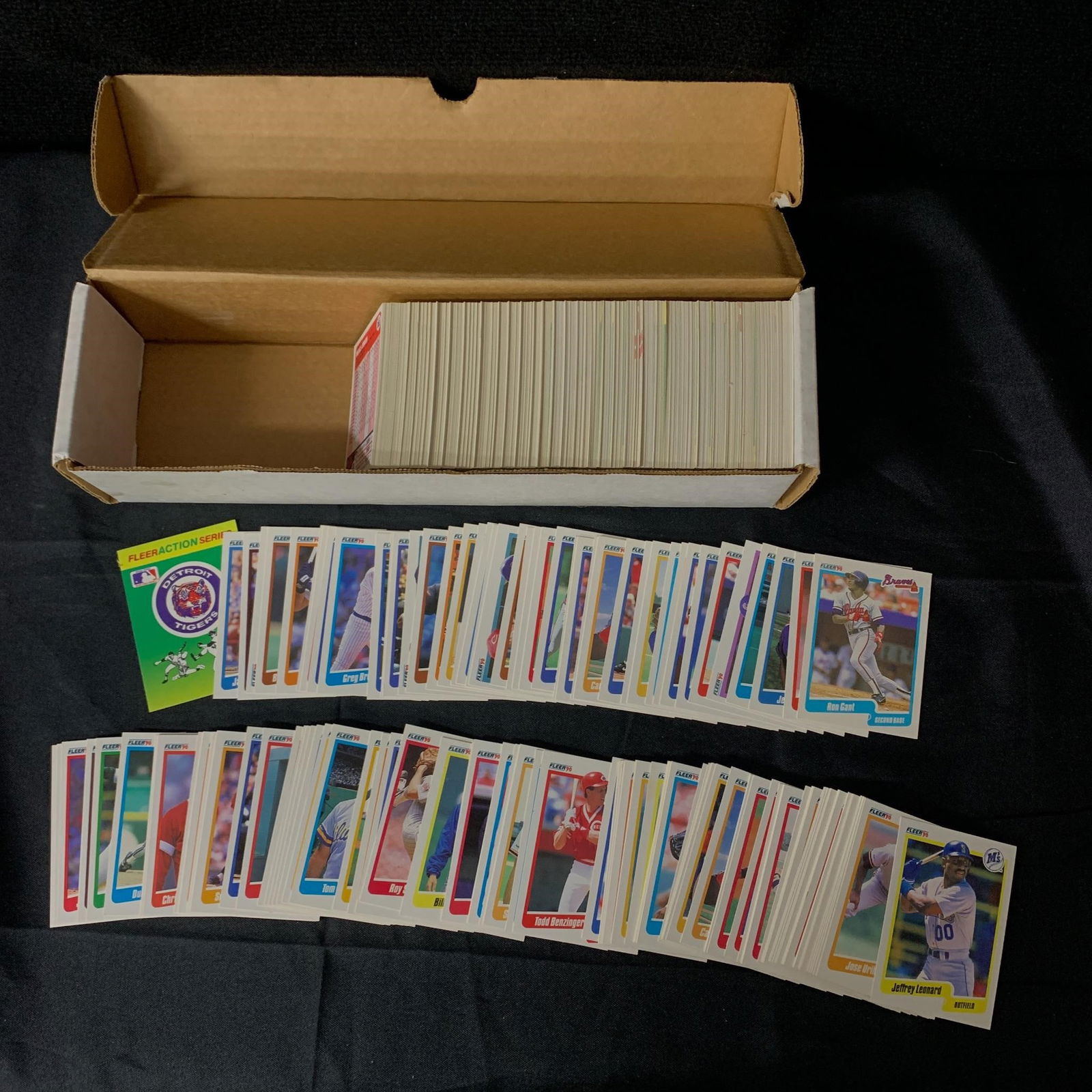100s of 1991 Fleer Baseball cards (1 of 3)