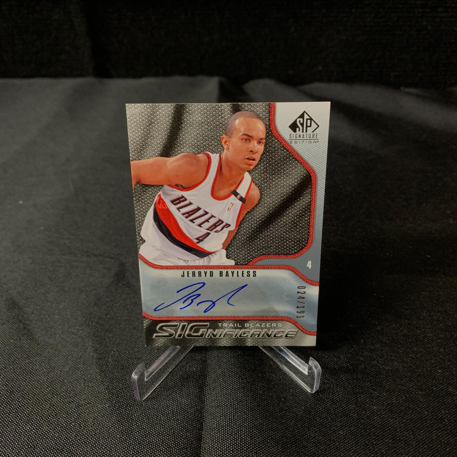 Jerryd Bayless Auto UD Card (1 of 3)