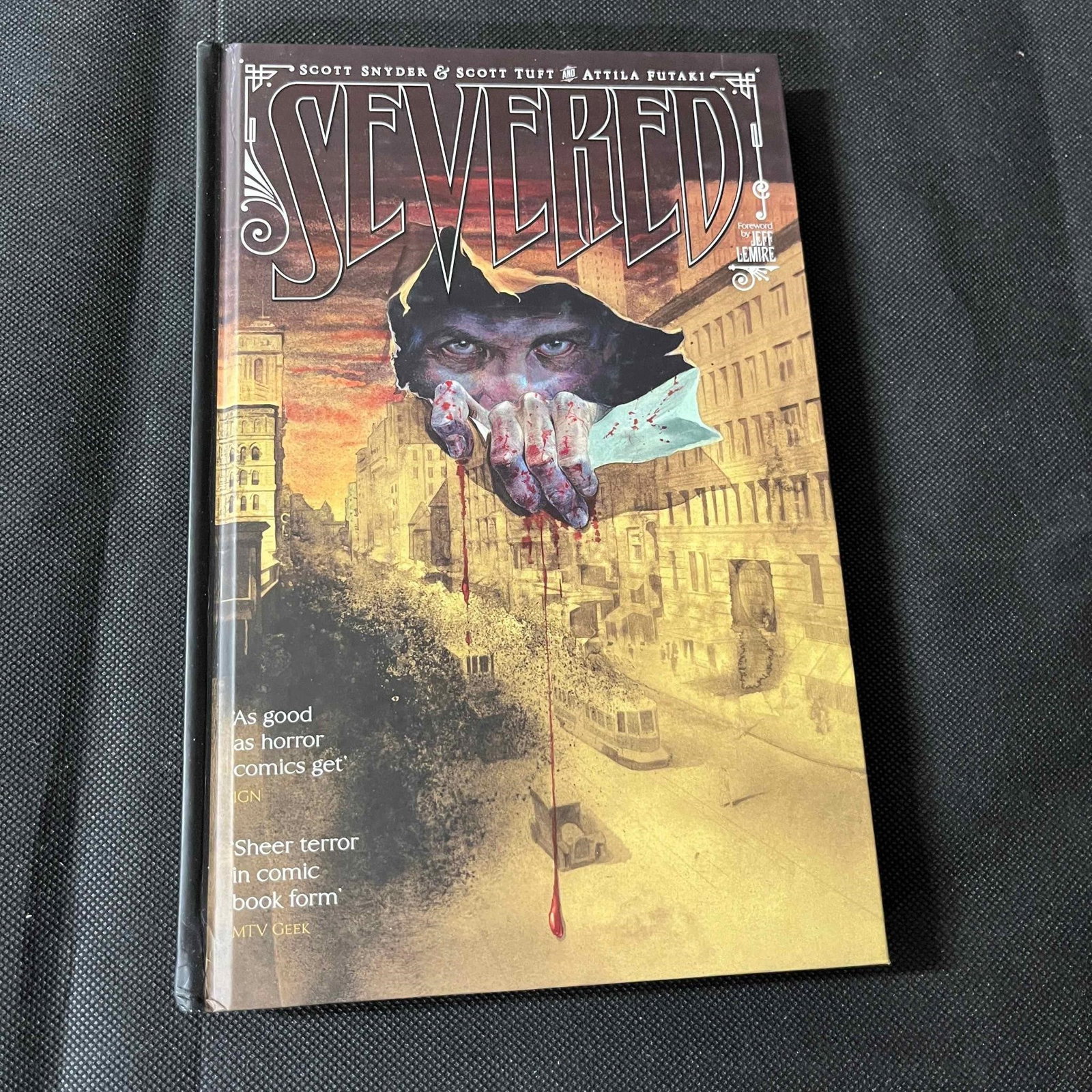 Severed HC Omnibus Ed. Scott Snyder Story: We are a veteran owned company. Please look at the pictures carefully to determine what you believe the condition of collectible is. We are currently accepting consignments. Email us a aeronhouse1994@