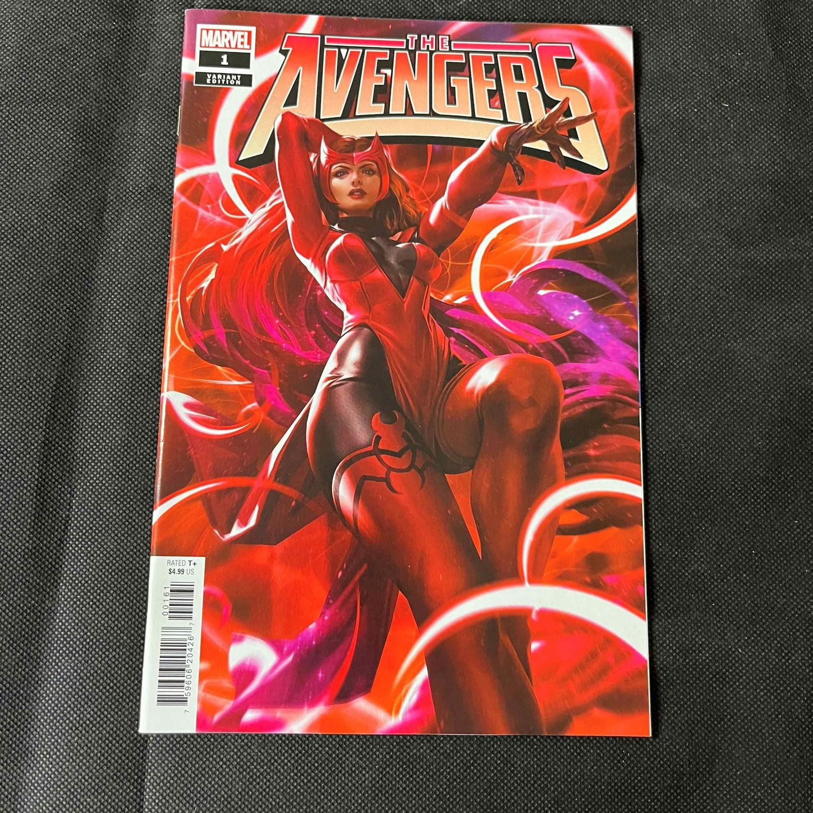 Avengers 1 Variant Edition (1 of 2)