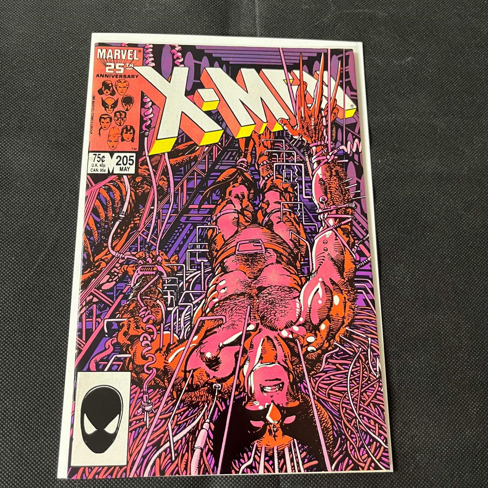 X-men 205 Classic Wolverine Cover (1 of 1)