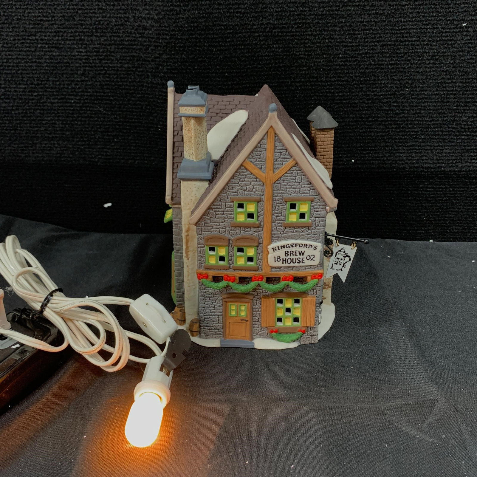 Dickens Village Brew House (1 of 4)