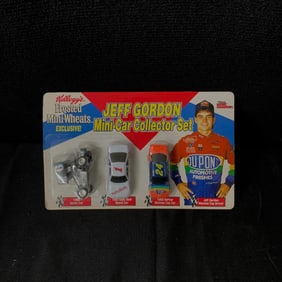 Jeff Gordon Mini-Car Set Sealed