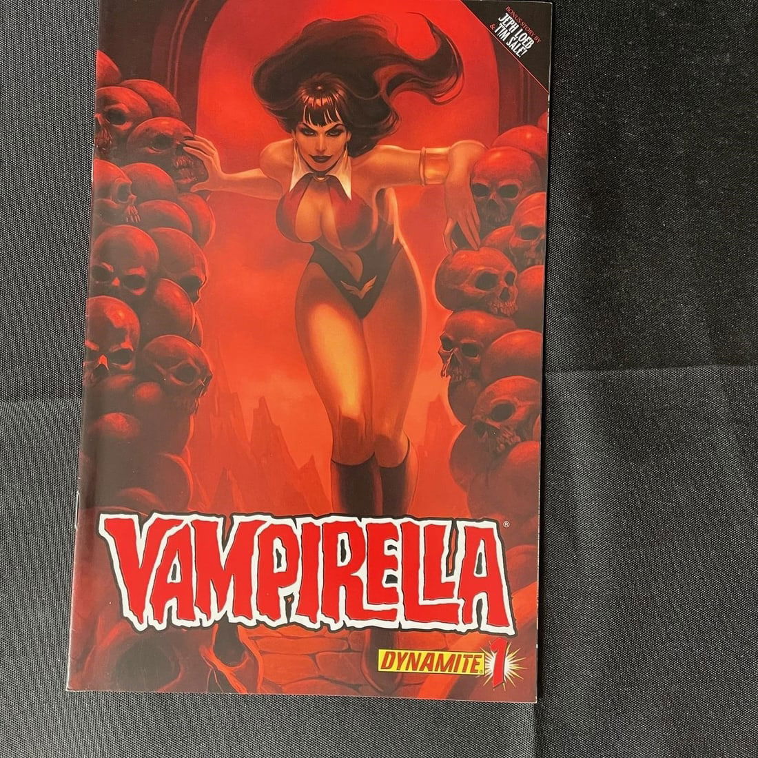 Vampirella 1 Dynamite Comics Series (1 of 2)