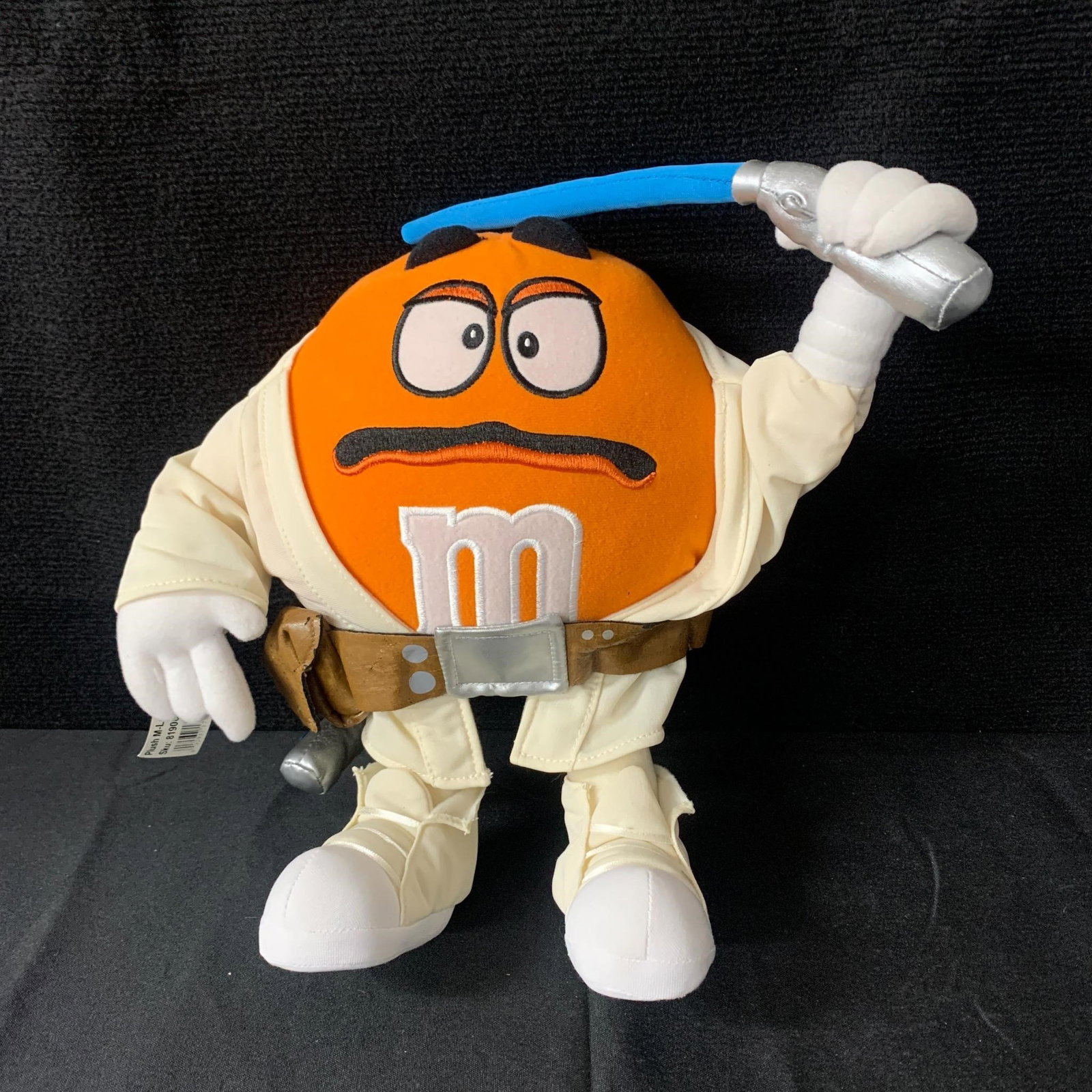Star Wars M&M Plush toy: We are a veteran owned company. Please look at the pictures carefully to determine what you believe the condition of collectible is. We are currently accepting consignments. Email us a aeronhouse1994@