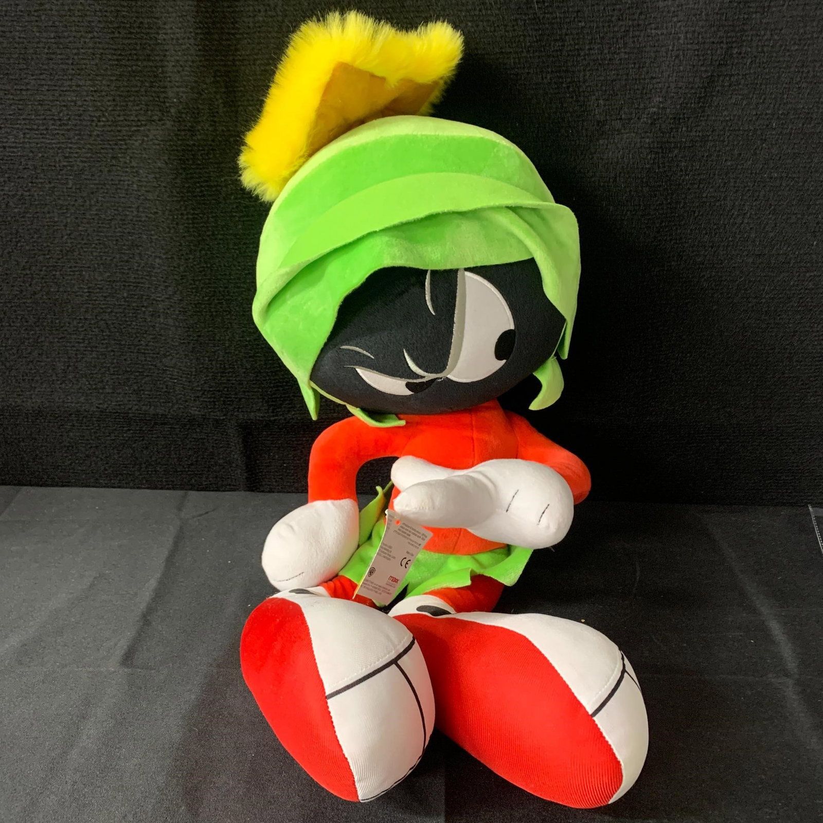 Marvin Loony Toons Plush: We are a veteran owned company. Please look at the pictures carefully to determine what you believe the condition of collectible is. We are currently accepting consignments. Email us a aeronhouse1994@