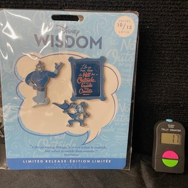 Disney Alladin LE Pins New In Box #10/12: We are a veteran owned company. Please look at the pictures carefully to determine what you believe the condition of collectible is. We are currently accepting consignments. Email us a aeronhouse1994@