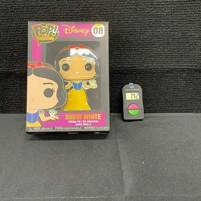 Disney Snow White Funko Pop Pin #8 NIB (1 of 2)