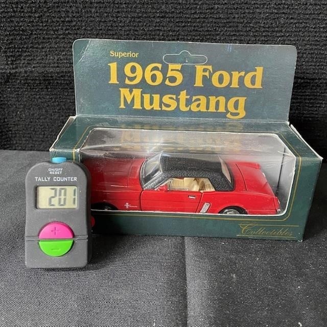 Superior 1965 Ford Mustang Model NIB (1 of 2)