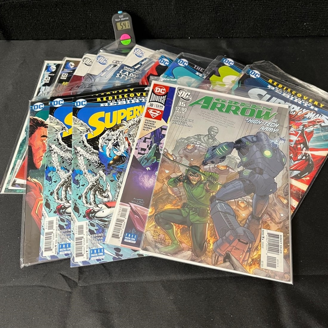 DC Modern Age Comic Lot (1 of 1)