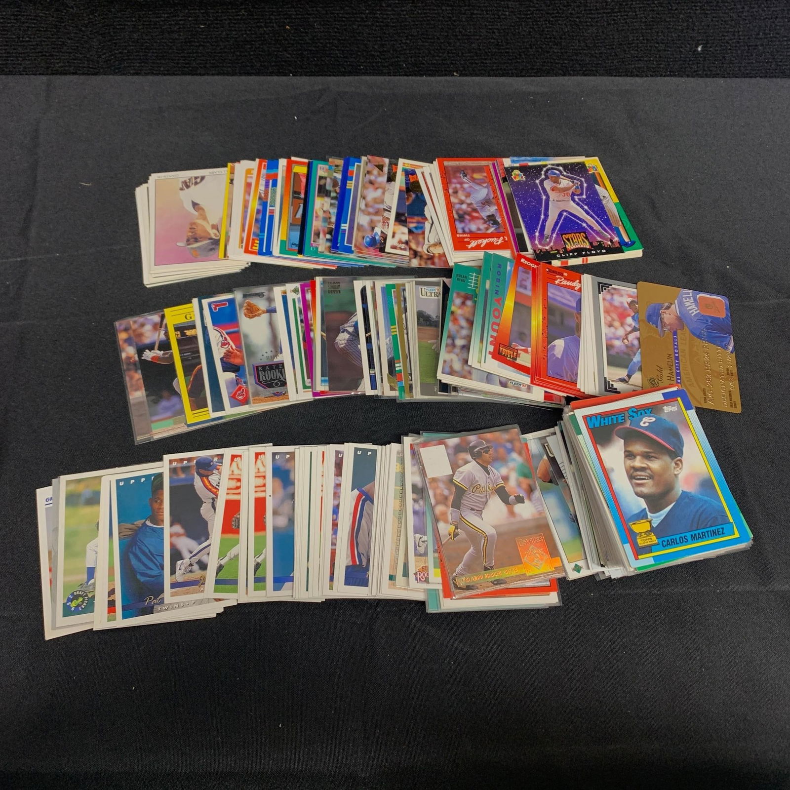 100s of mostly 90s Baseball Cards