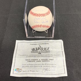 Robin Roberts, Gaylord Perry Sig Ball