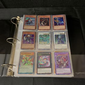 Modern Yu-Gi-Oh Card Binder, Holos