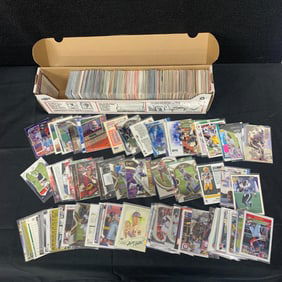 100s of Mostly Modern Sports Cards