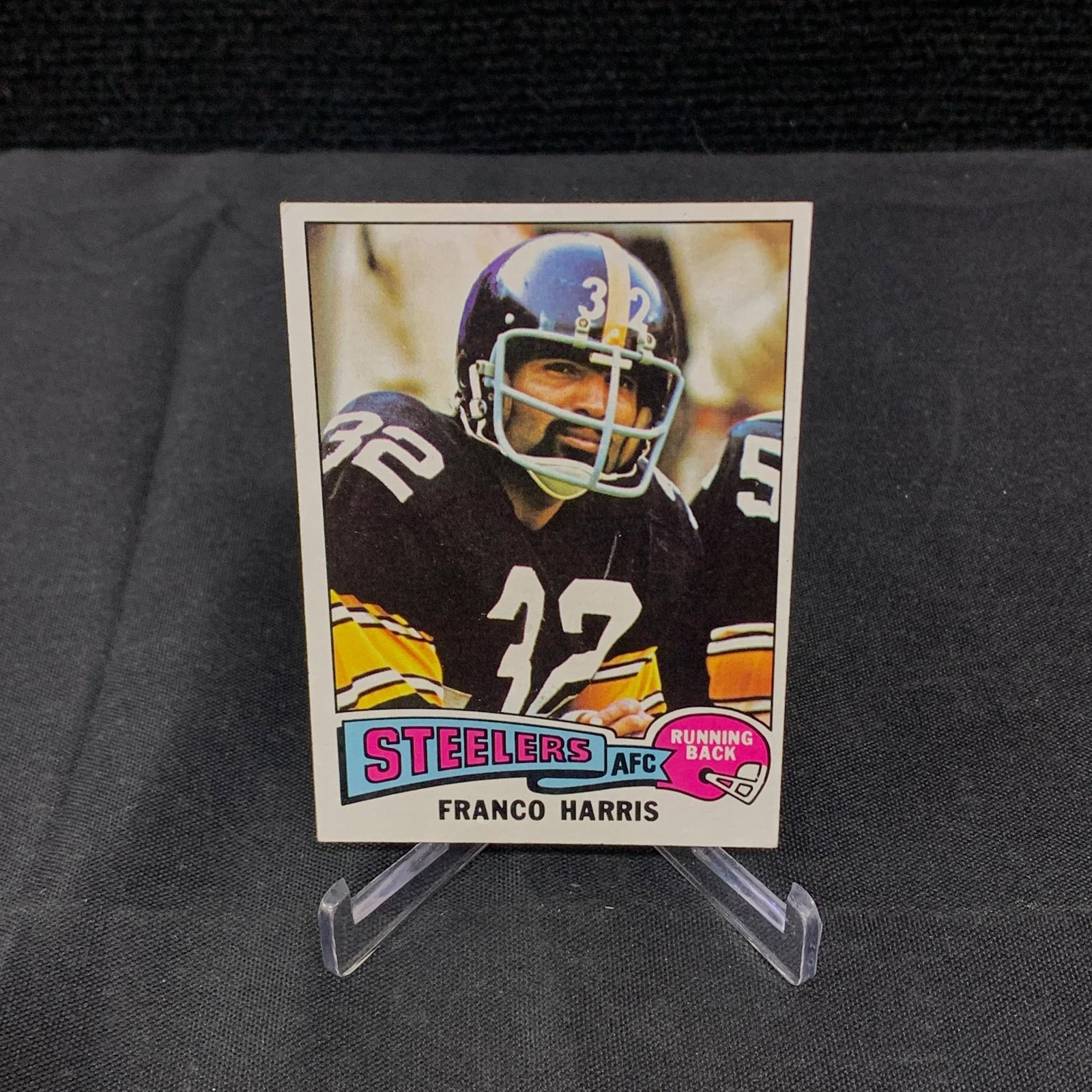 Franco Harris 1975 Topps Football Card: 1975 Topps Football Card, Franco Harris #300. We are a veteran owned company. Please look at the pictures carefully to determine what you believe the condition of collectible is. We are currently acce