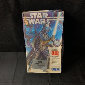 1979 Star Wars Darth Vader Glow in the Dark Kit