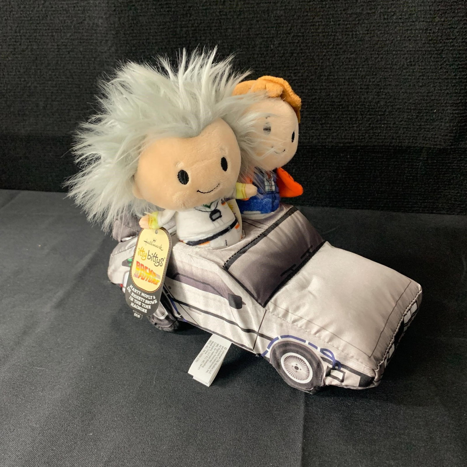 Back to the Future Ittybitty Plush: We are a veteran owned company. Please look at the pictures carefully to determine what you believe the condition of collectible is. We are currently accepting consignments. Email us a aeronhouse1994@