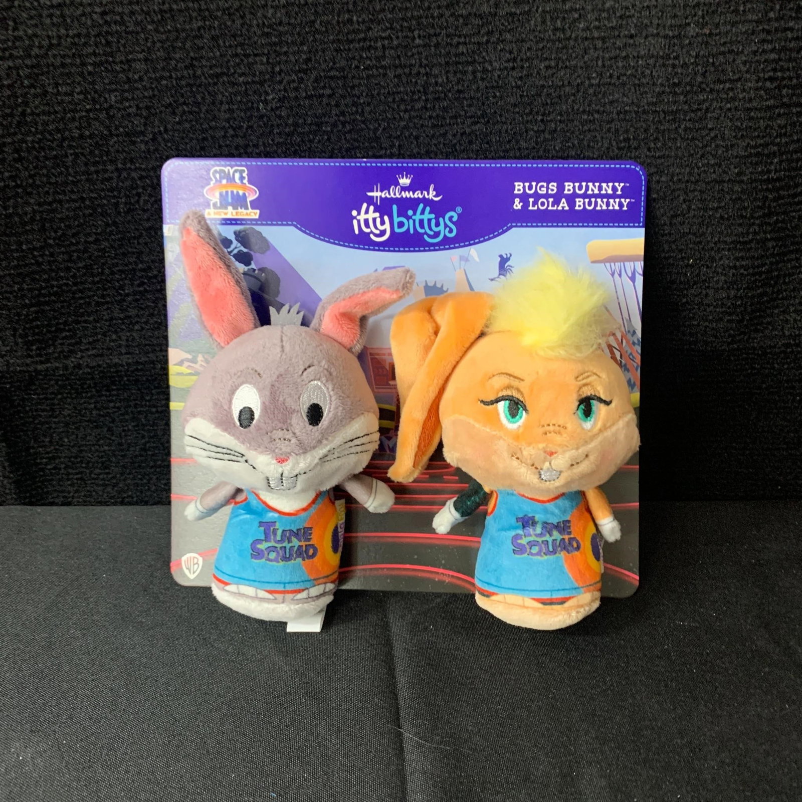 Space Jam Ittybitty Plush toys: We are a veteran owned company. Please look at the pictures carefully to determine what you believe the condition of collectible is. We are currently accepting consignments. Email us a aeronhouse1994@