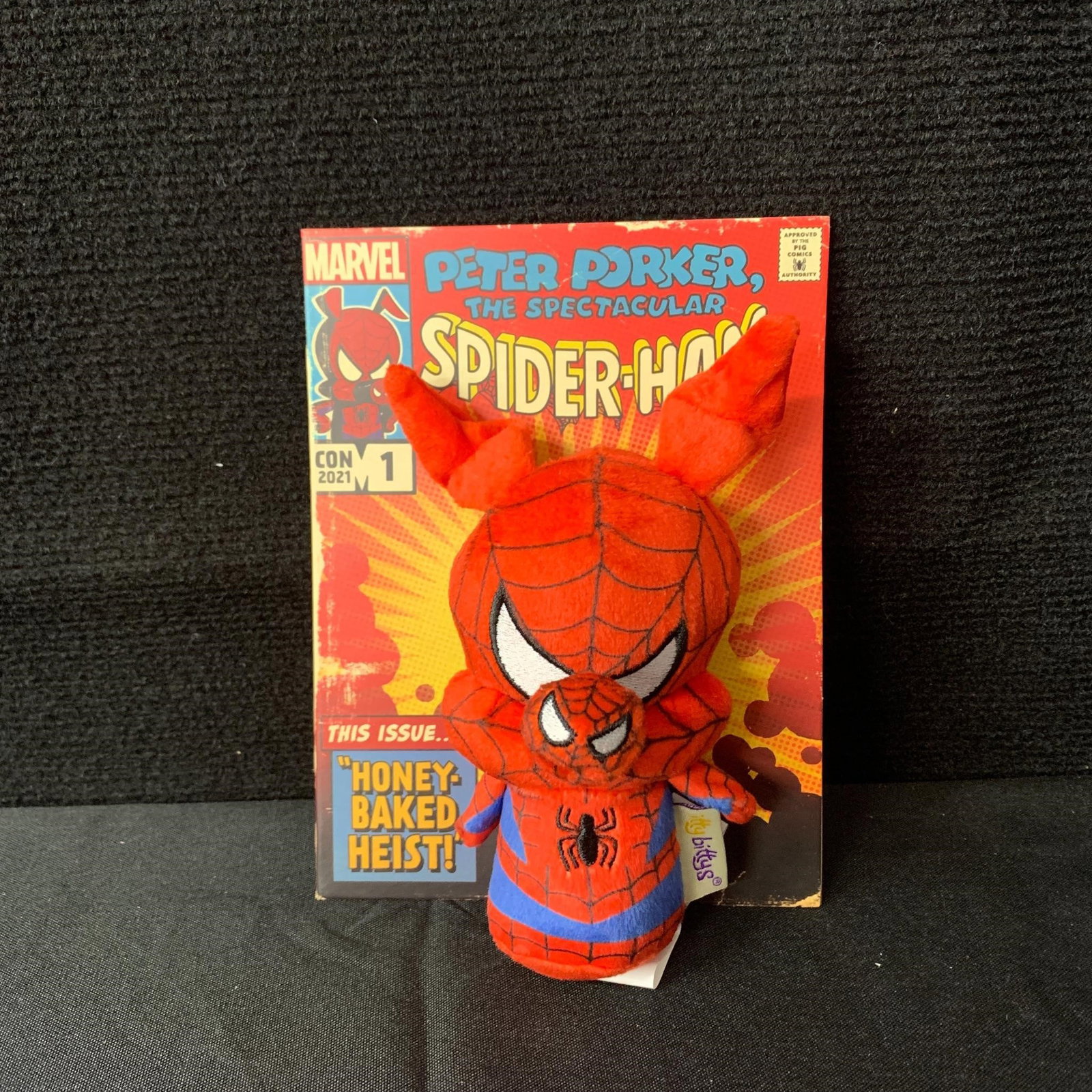 Peter Porker Spider-ham Ittybitty: We are a veteran owned company. Please look at the pictures carefully to determine what you believe the condition of collectible is. We are currently accepting consignments. Email us a aeronhouse1994@