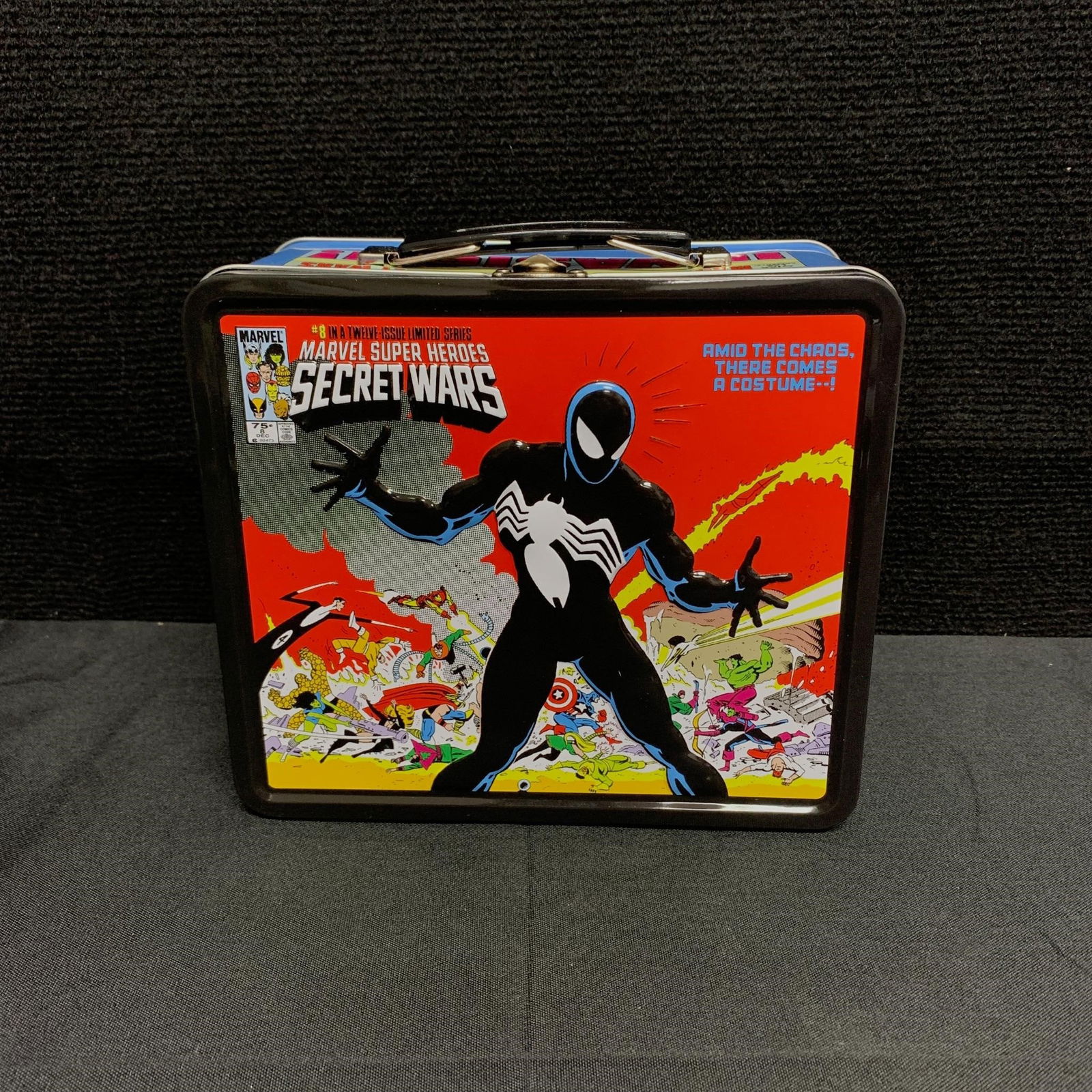 Marvel Secret Wars Lunchbox + (1 of 3)