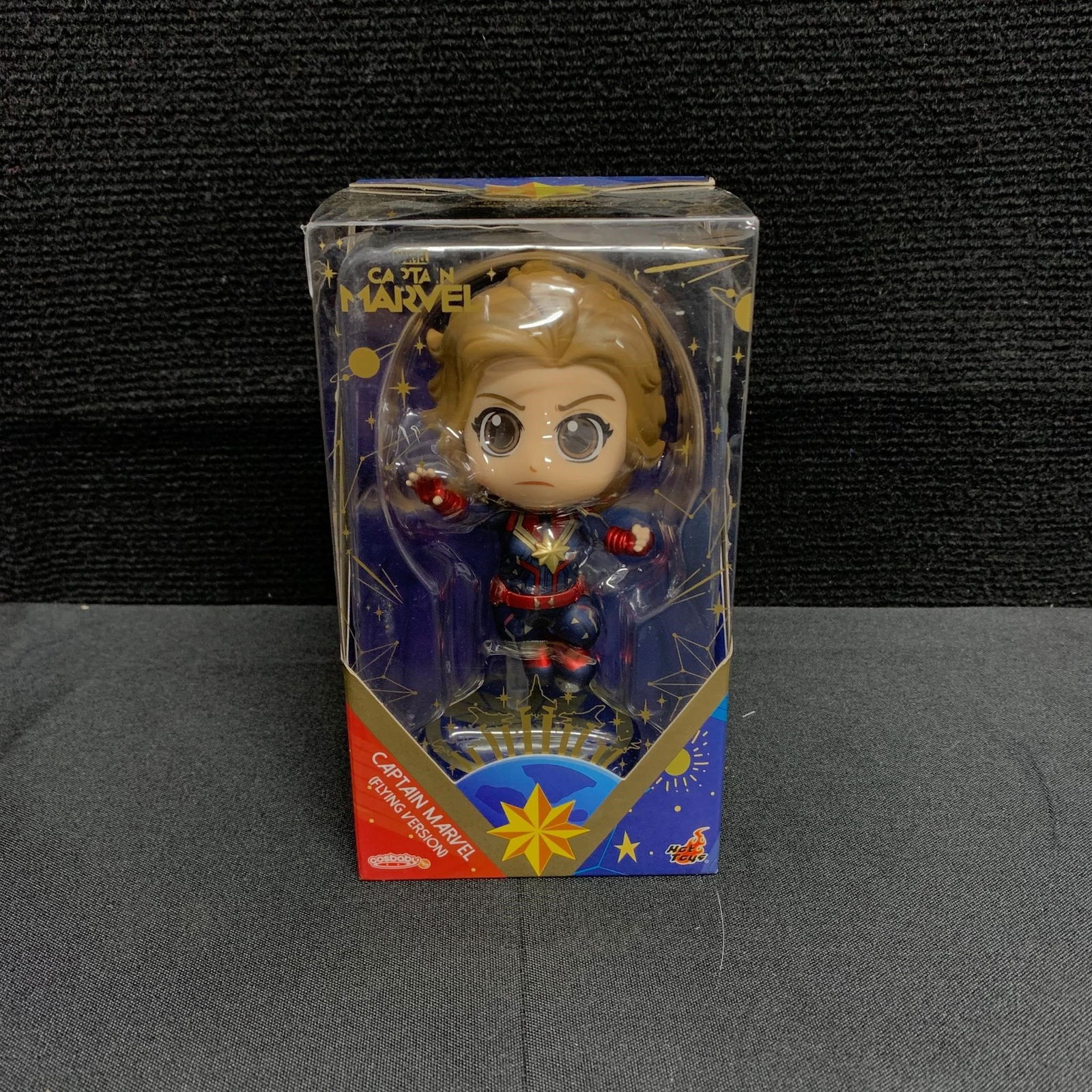Cpt Marvel Figure NIB (1 of 2)