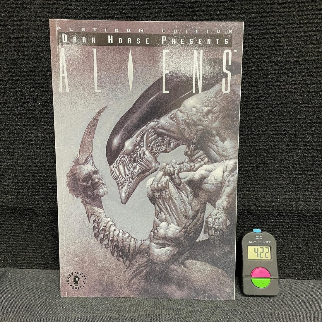 Aliens Platinum Edition Dark Horse Comic: We are a veteran owned company. Please look at the pictures carefully to determine what you believe the condition of collectible is. We are currently accepting consignments. Email us a aeronhouse1994@