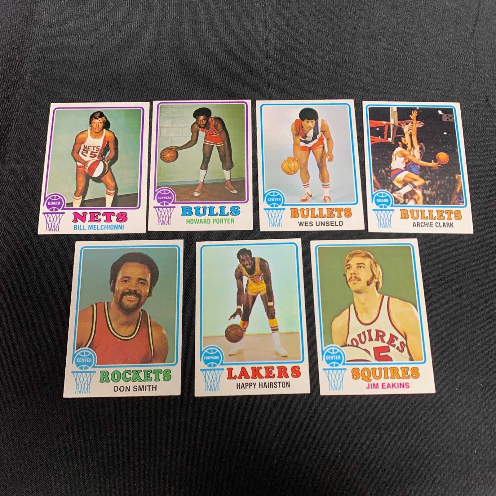1972-73 Topps Basketball Cards: We are a veteran owned company. Please look at the pictures carefully to determine what you believe the condition of collectible is. We are currently accepting consignments. Email us a aeronhouse1994@