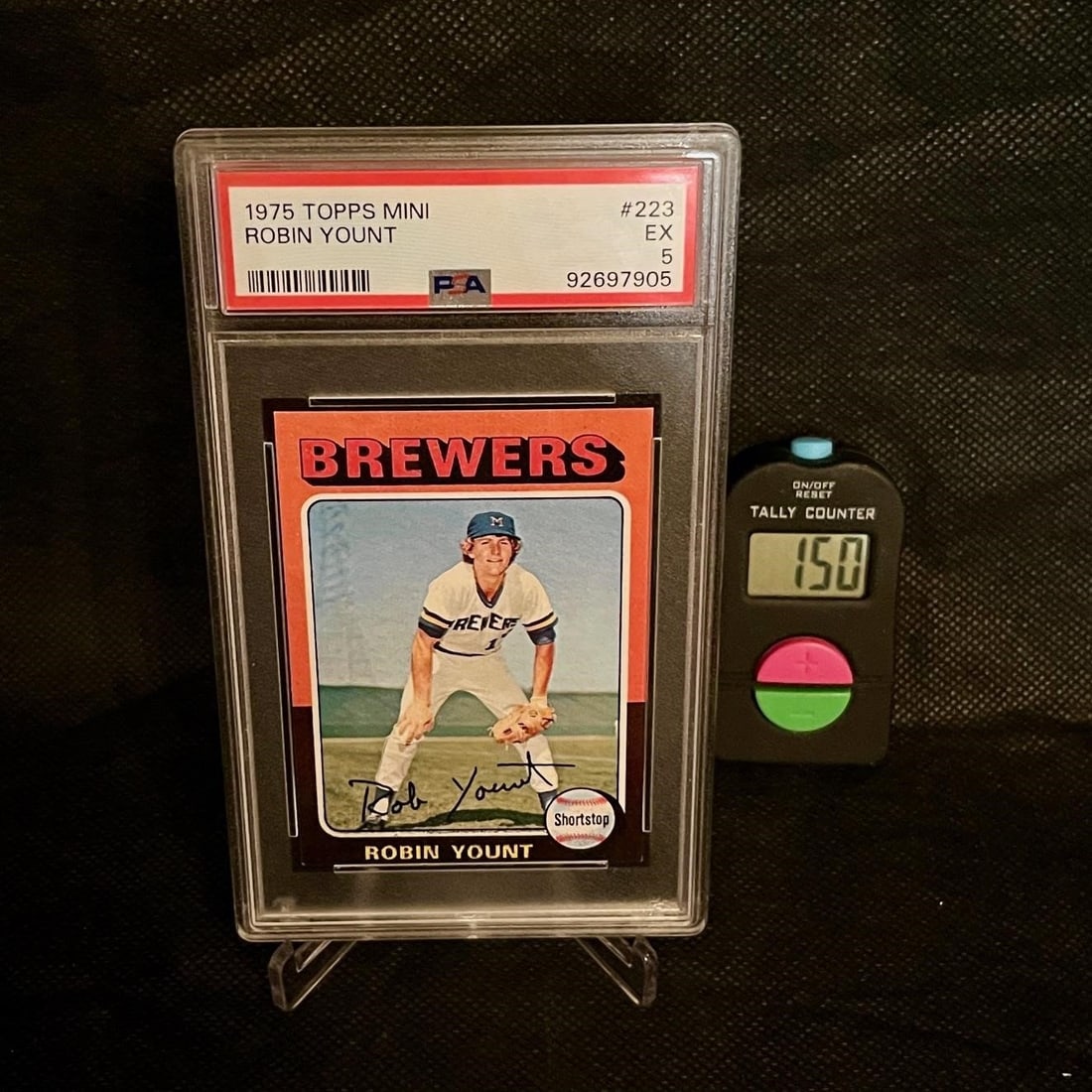 1975 Topps Mini Robin Yount RC 223 PSA 5: We are a veteran owned company. Please look at the pictures carefully to determine what you believe the condition of collectible is. We are currently accepting consignments. Email us a aeronhouse1994@