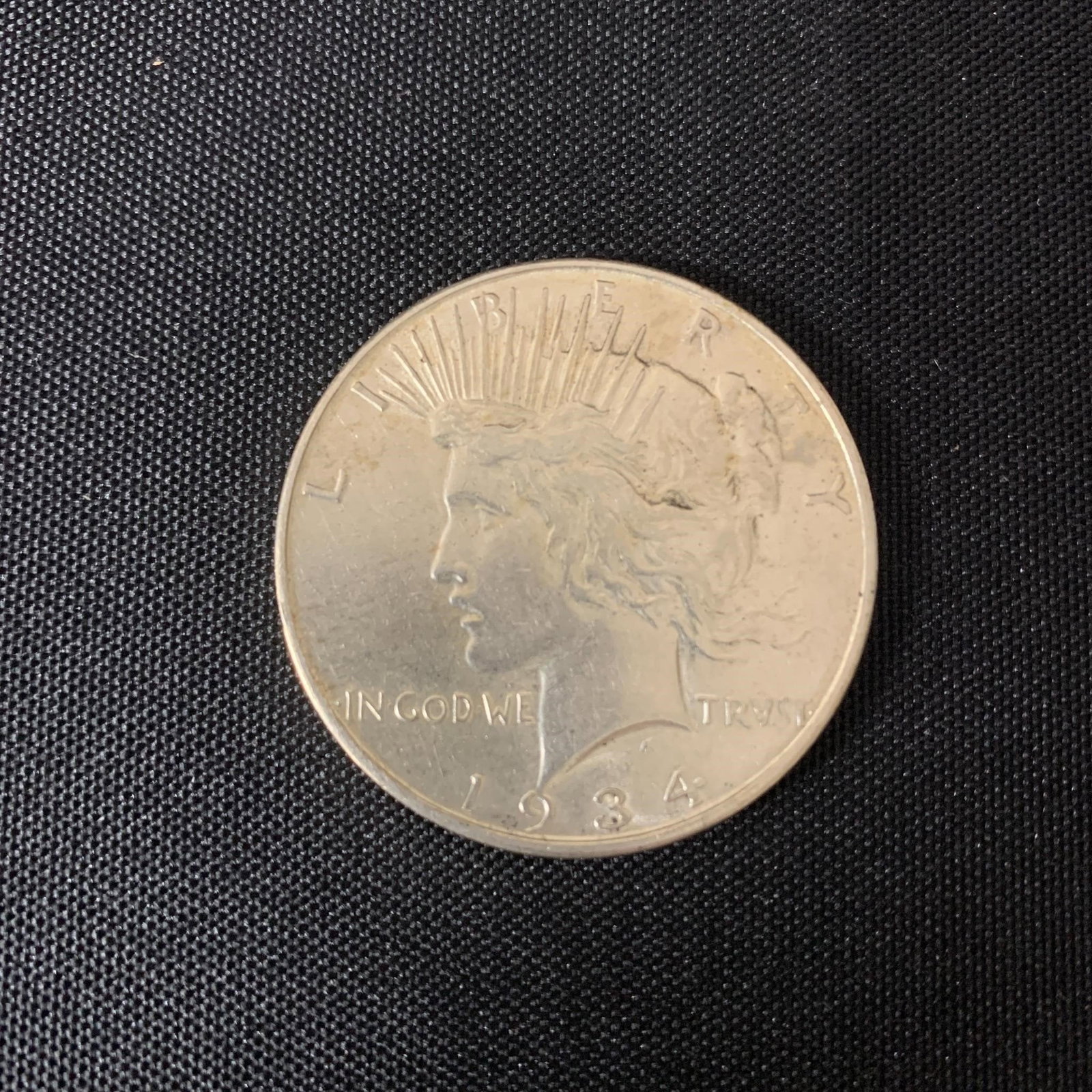 1934 D Peace Dollar Coin (1 of 2)