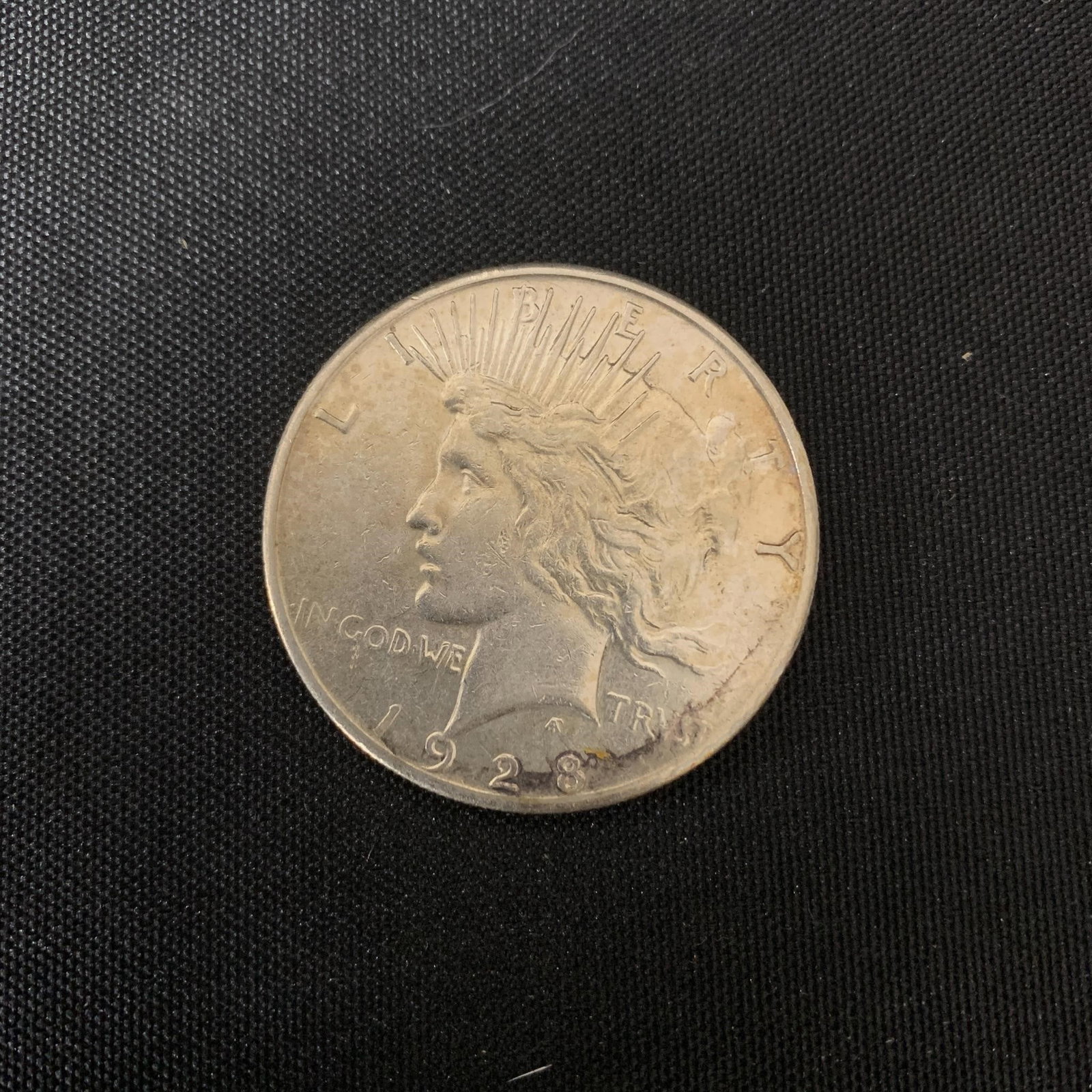 1928 S Peace Dollar XF Coin (1 of 2)