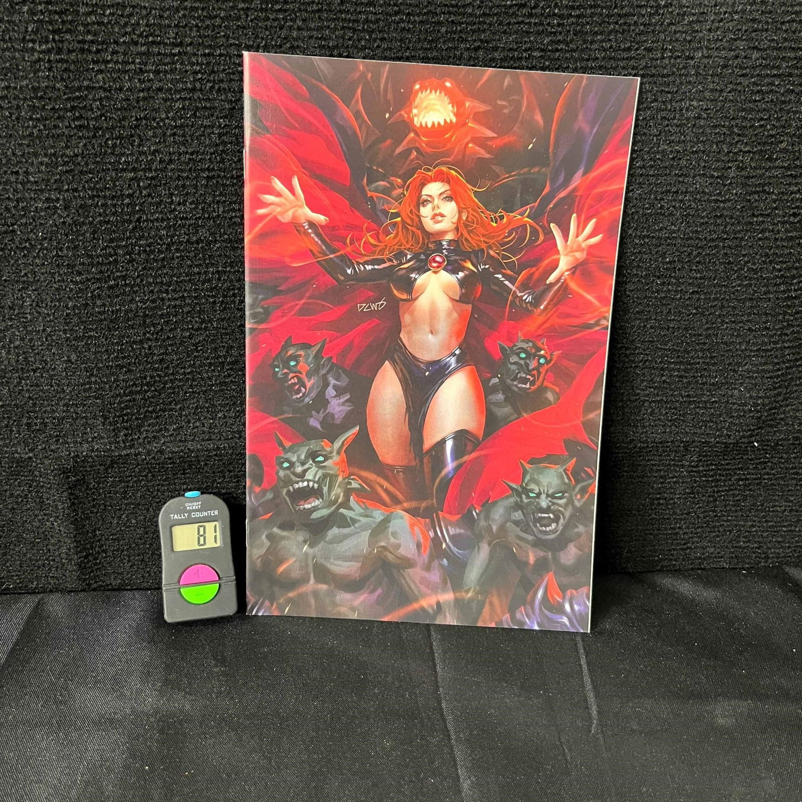 New Mutants 25 Virgin Variant Cover (1 of 2)