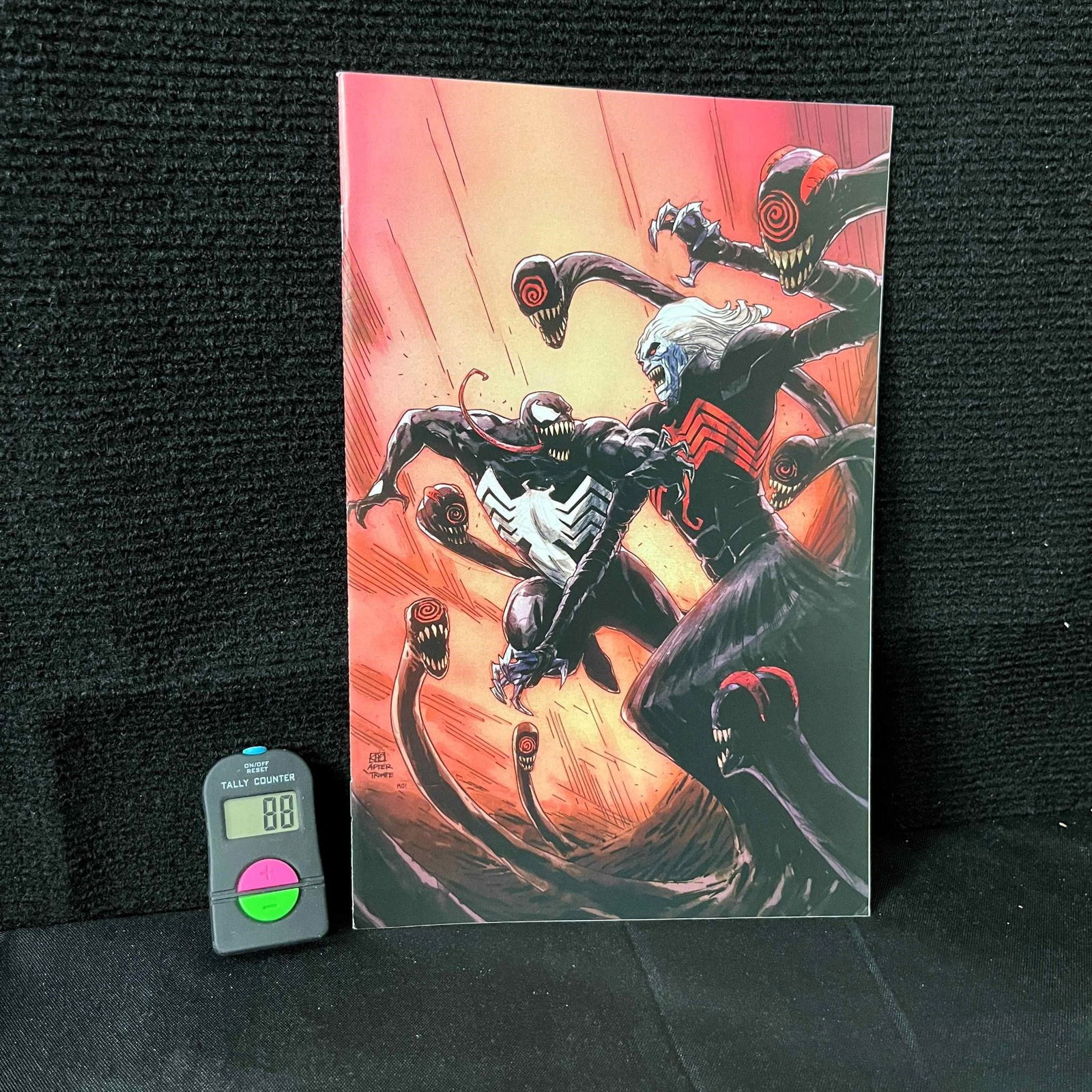Venom 32 Virgin Variant Cover (1 of 2)