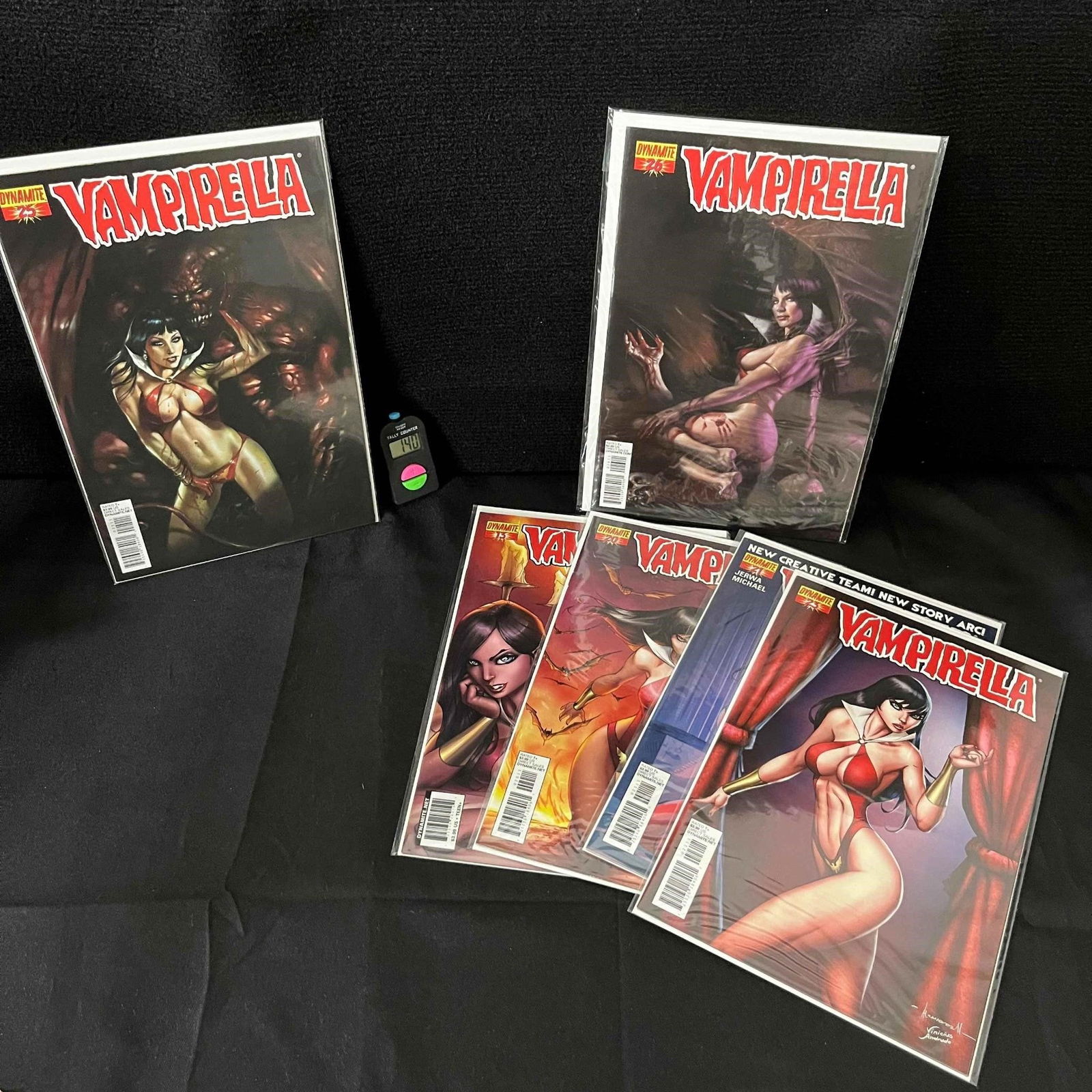 Vampirella Dynamite Series Comic Lot (1 of 1)