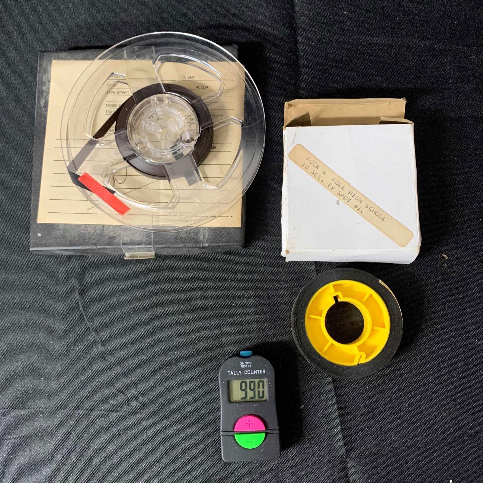 Rock n Roll High School Trailer on 16mm Reel: We are a veteran owned company. Please look at the pictures carefully to determine what you believe the condition of collectible is. We are currently accepting consignments. Email us a aeronhouse1994@