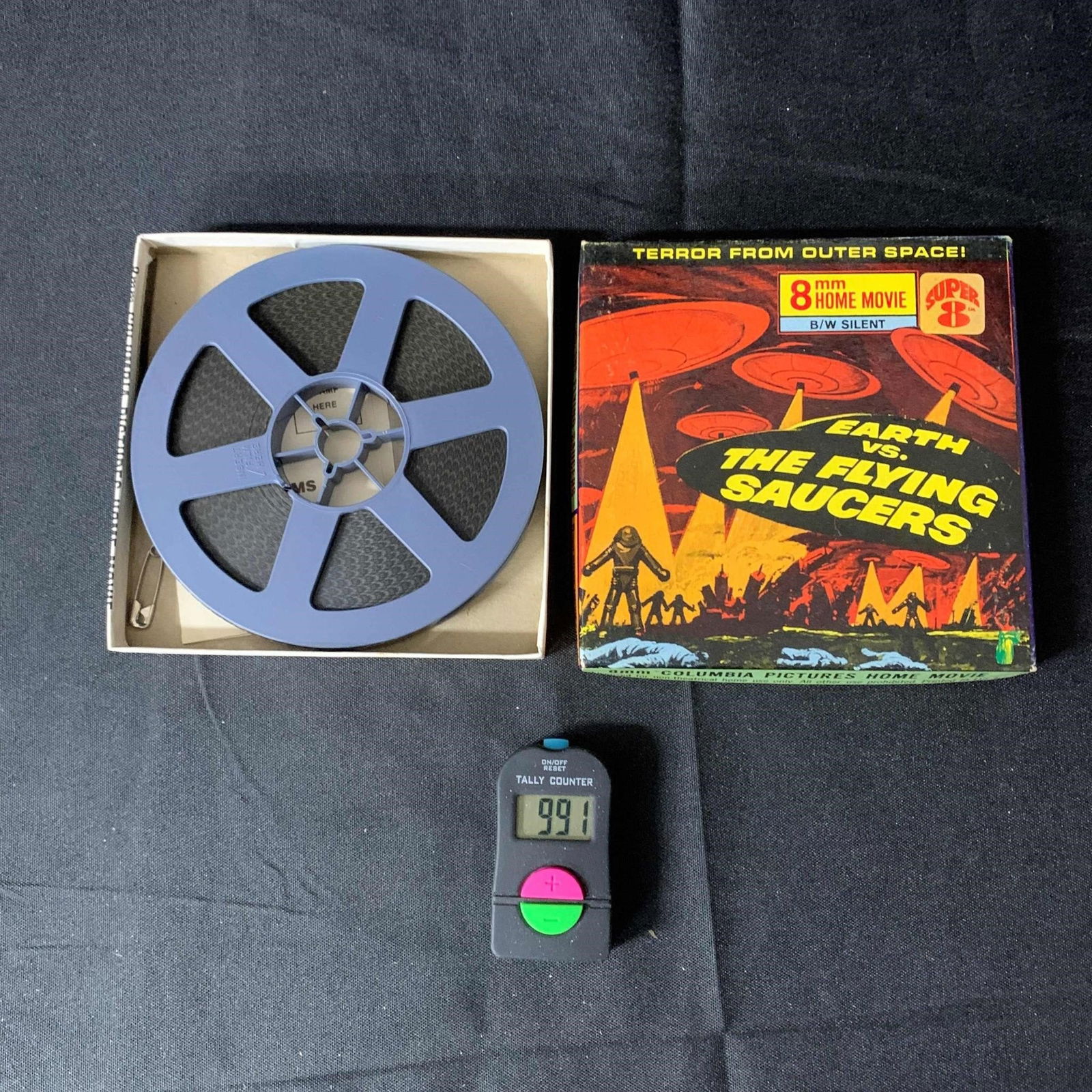 Earth vs. the Flying Saucers 8mm Home Movie (1 of 1)