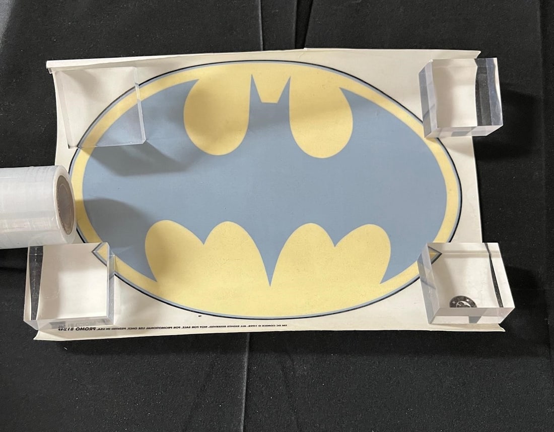 Batman Symbol Window Sticker Unused: We are a veteran owned company. Please look at the pictures carefully to determine what you believe the condition of collectible is. We are currently accepting consignments. Email us a aeronhouse1994@