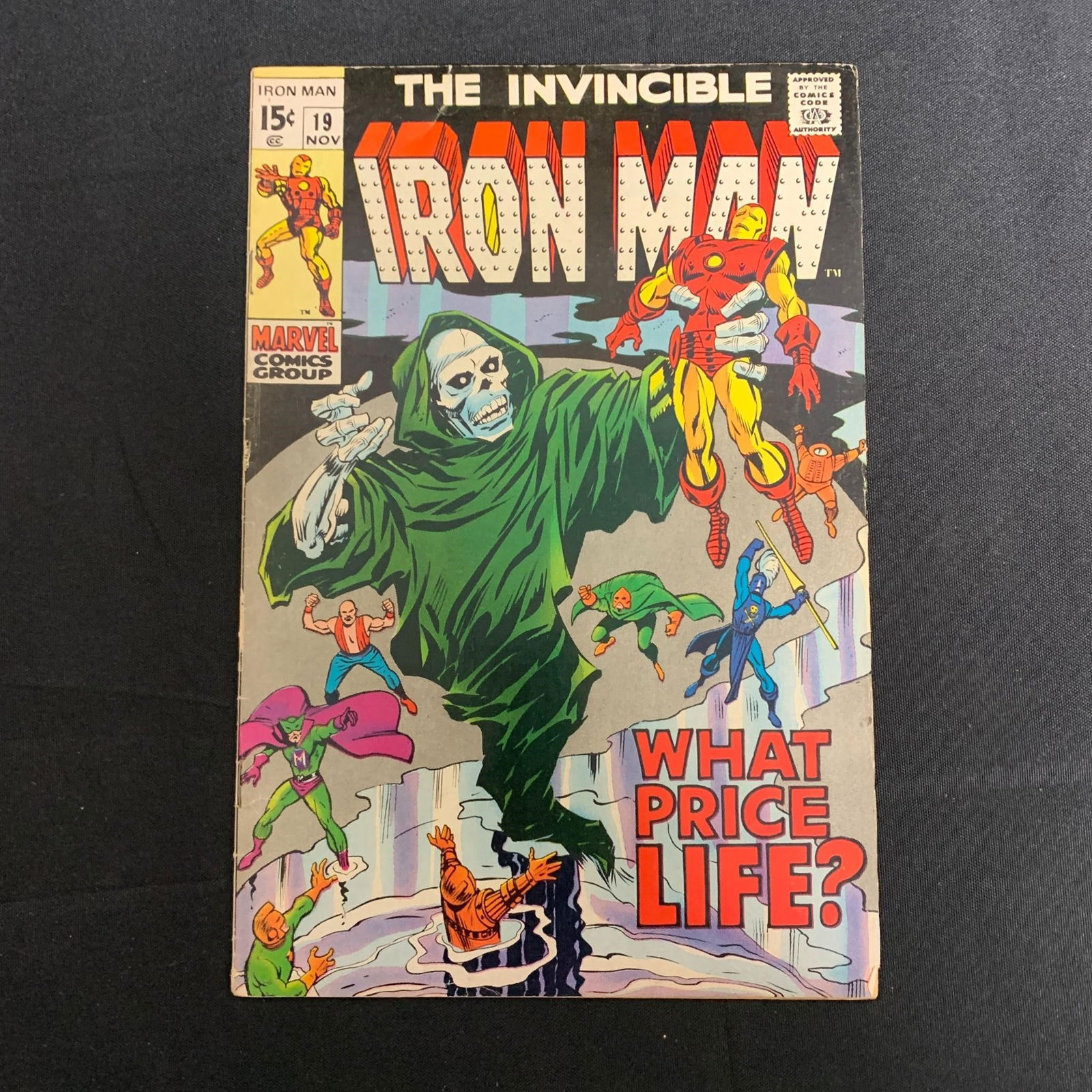 Iron Man 19 Marvel Bronze Age Series (1 of 2)