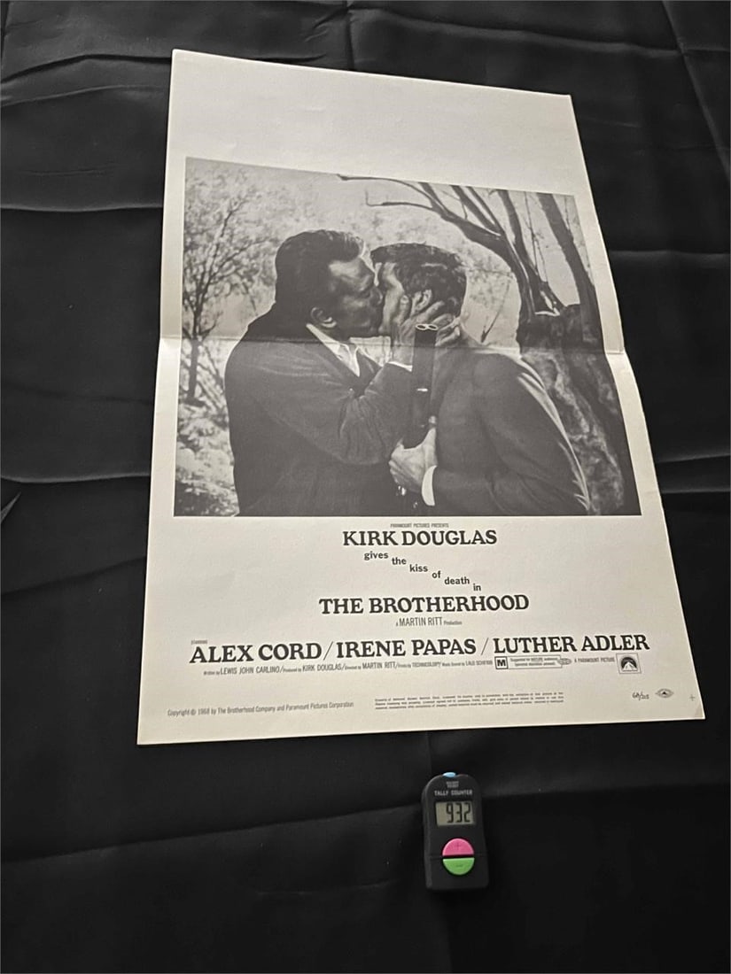 Brotherhood Kirk Douglas Kiss Photo Window Card (1 of 1)