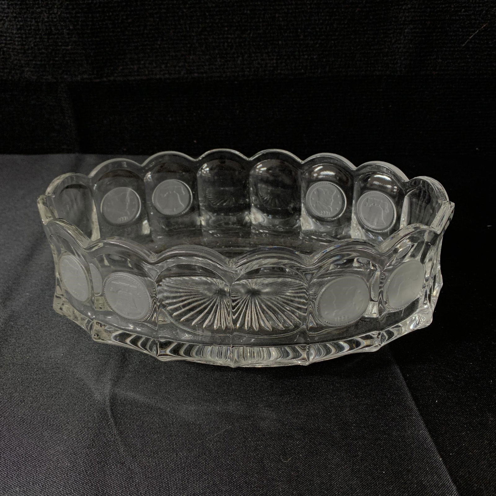 Fostoria Antique Glass Coin Dish: RARE 1970s Fostoria Antique Glass Coin Dish. This is sized as a large coin dish.We are a veteran owned company. lease look at the pictures carefully to determine what you believe the condition of coll